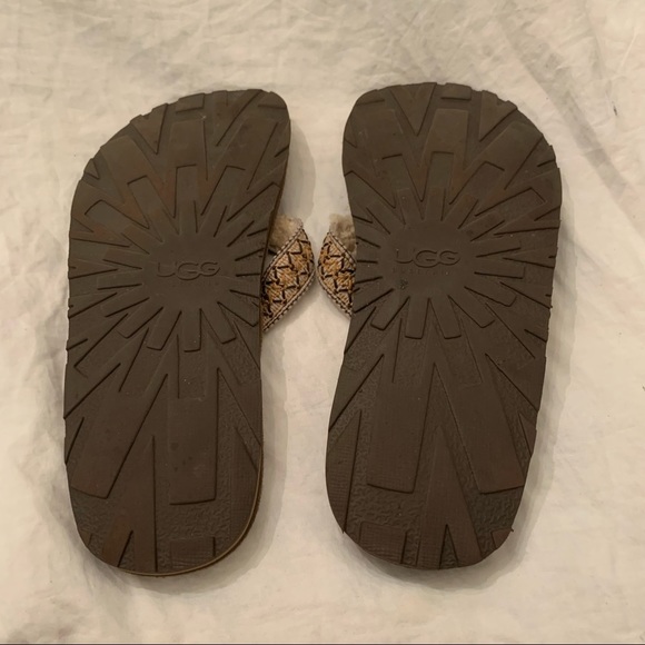Ugg sheepskin flip flops men's size 12 beach pool - Picture 6 of 9
